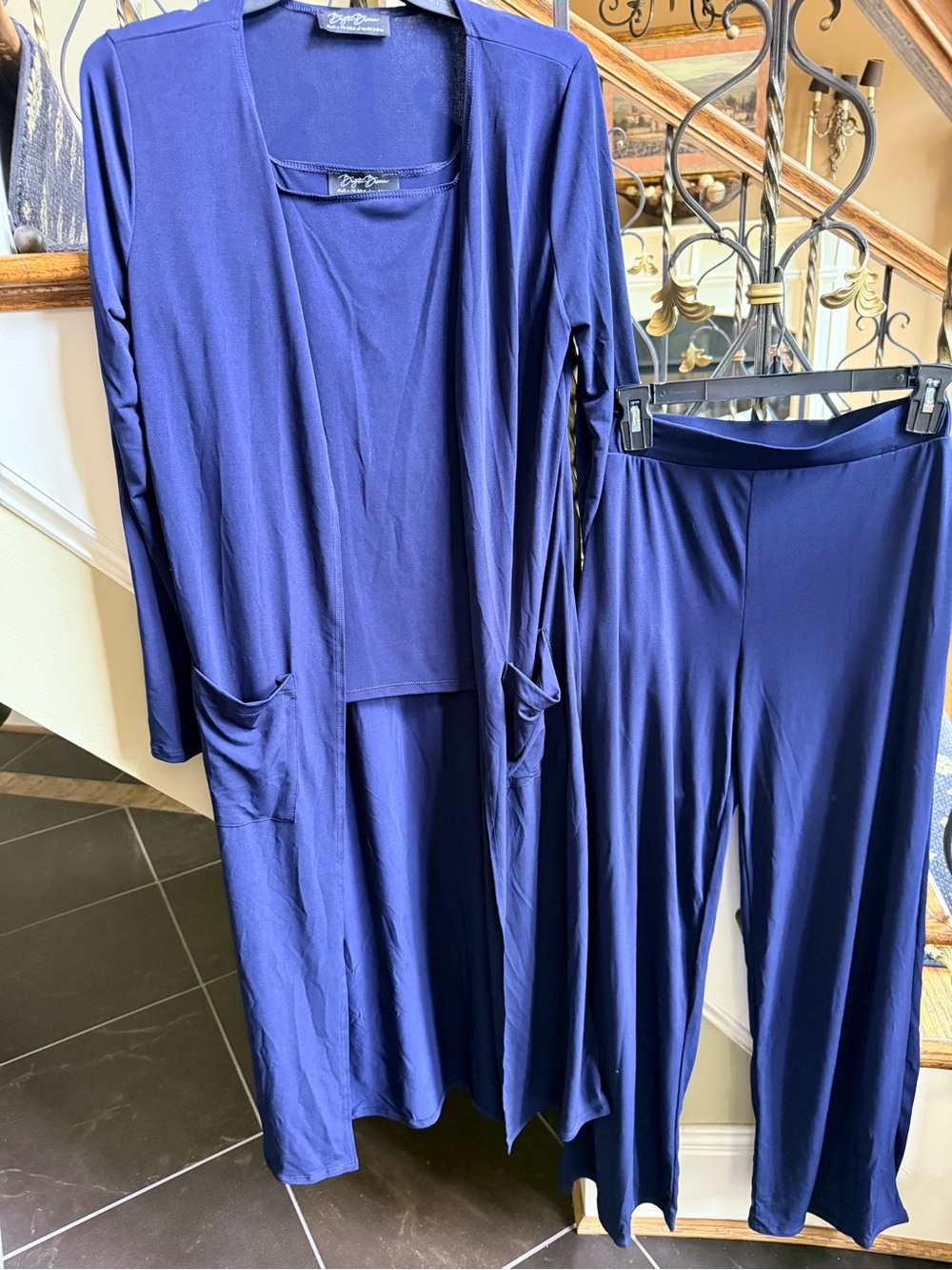 Brigitte Brianna 3 piece Navy travel set. M
Tank,long cardigan and pant. - Picture 2 of 10
